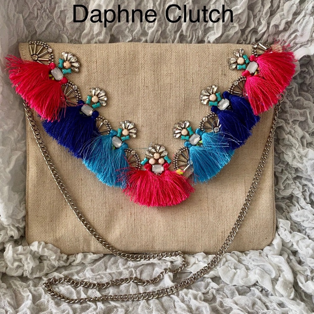 NWOT Steve Madden Daphne Embellished Clutch